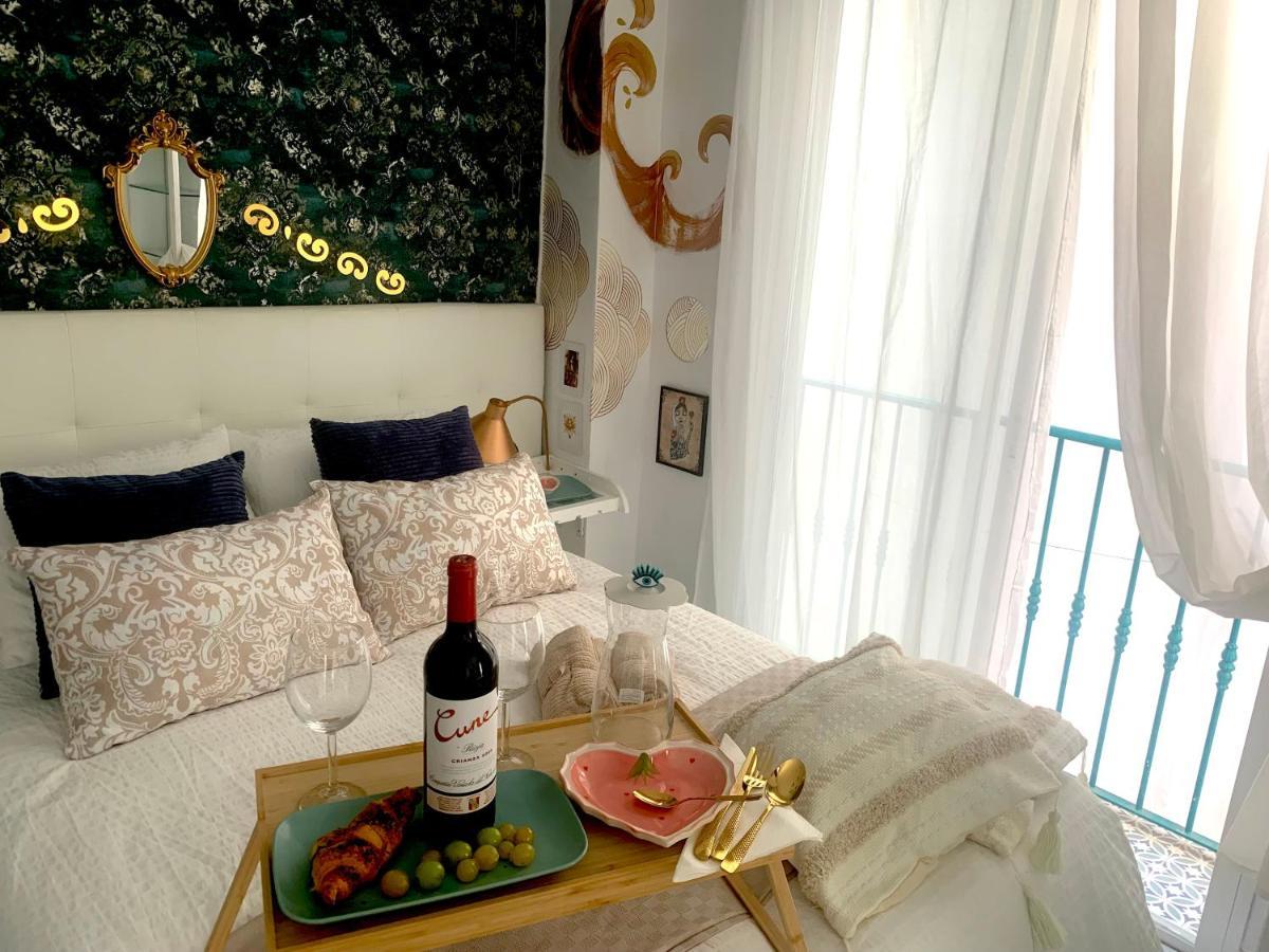 Apartmán La Gitana Y El Rey Sol Màlaga Exteriér fotografie