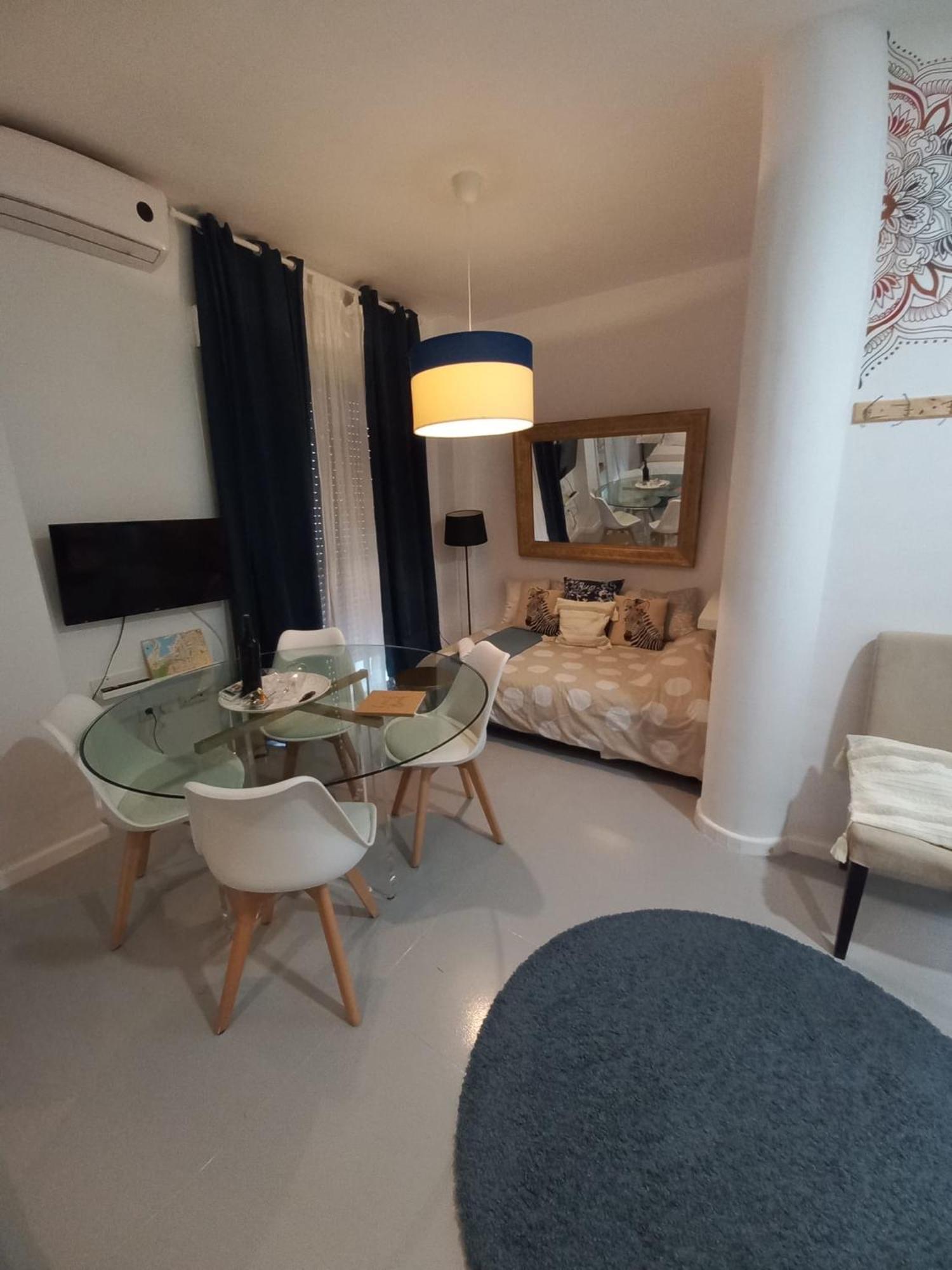 Apartmán La Gitana Y El Rey Sol Màlaga Exteriér fotografie